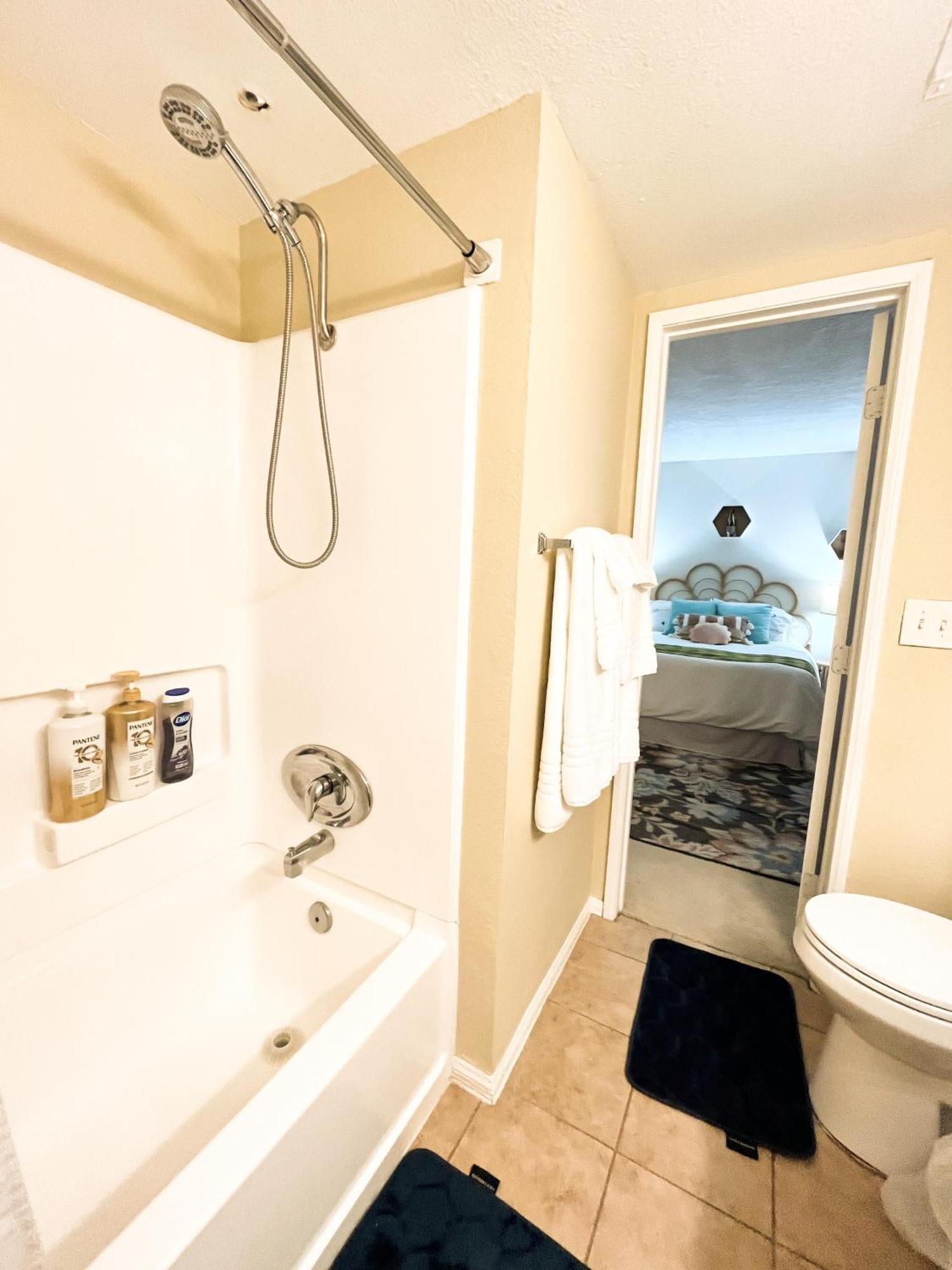 Stylish 2 Bedroom Near Ontario Airport Fontana Exterior photo